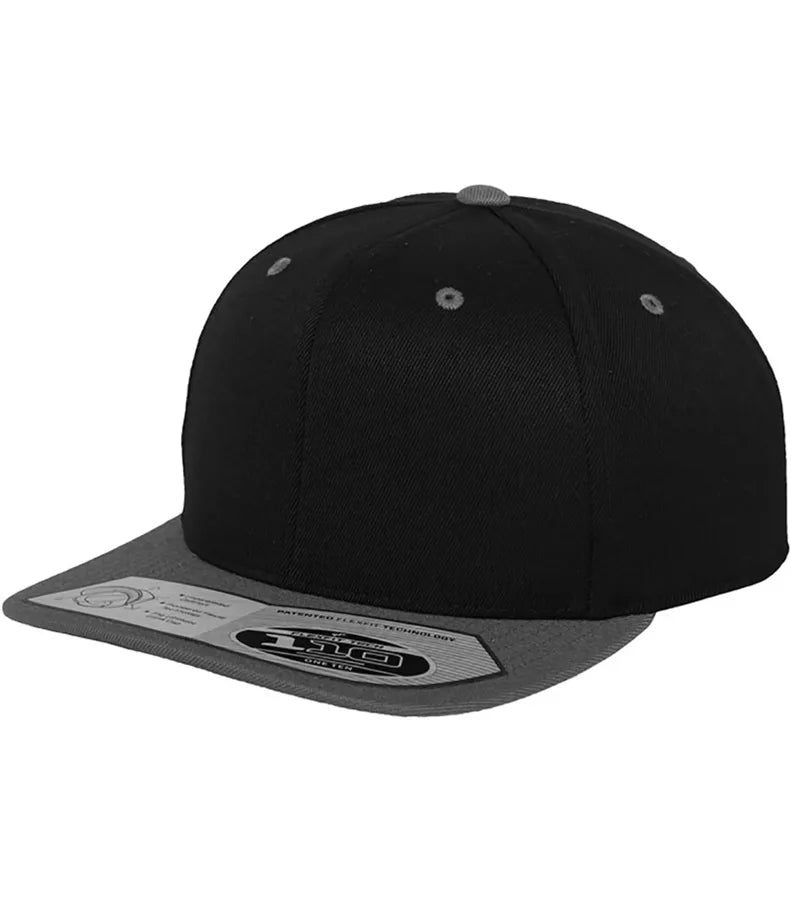 110 Fitted Snapback Black/LightGrey
