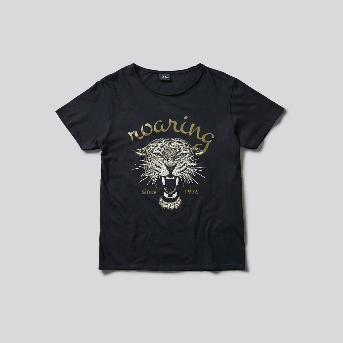 Roaring Raw Edge Tee 